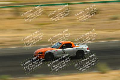 media/May-31-2025-CalClub SCCA (Sat) [[2c1a04e1ee]]/Race/Group 5/Turn 4b/